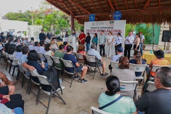Eduardo Asencio refuerza el compromiso del DIF Playa del Carmen con la ...
